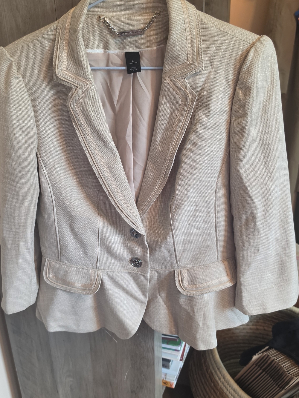 White House Black Market Cream Tailored Blazer